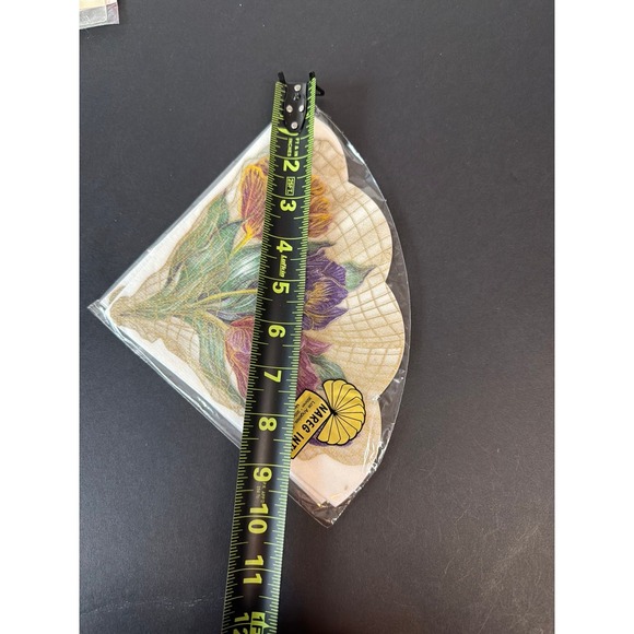 Nareg International Rice Paper Floral Flowers Bouquet Tissue Napkins 15 Count - Picture 4 of 4